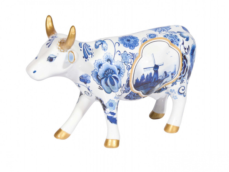 47455-2-Blue-Cow-Bone-China