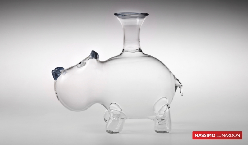 IT-580-DECANTER-HIPPOPOTAMUS-LOGO